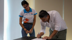 Inicio 16 Donacion de computadoras al PANI 25